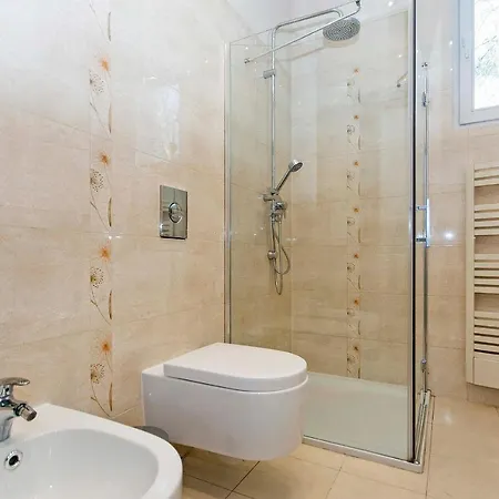 Golden Beach Apartment