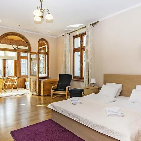 Golden Beach Apartment